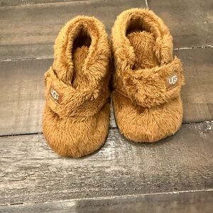 UGG Bixbee Chestnut Infant Booties